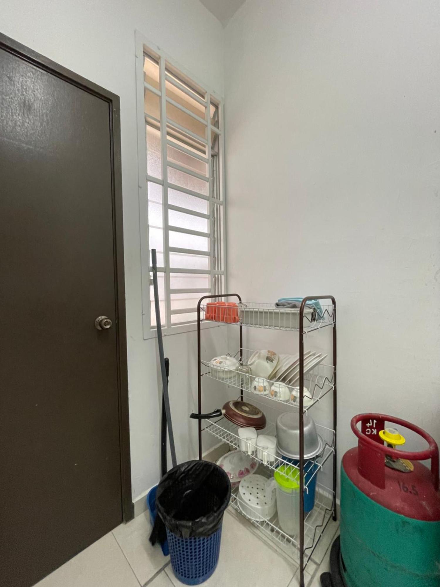 D'Cahaya Homestay 바투 파핫 외부 사진